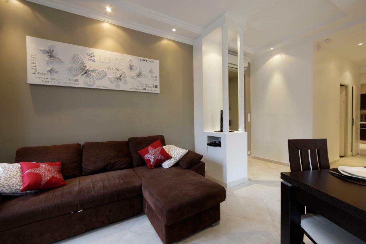 Apartment With Parking In Near The Harbor Nizza